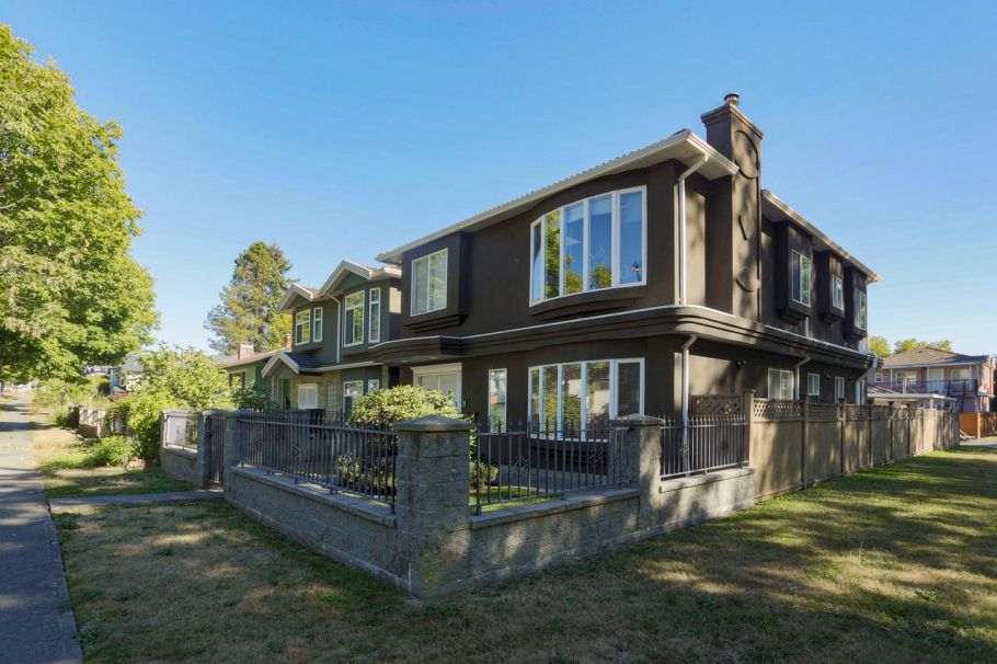 1808 E 51st Avenue Vancouver, BC - 1