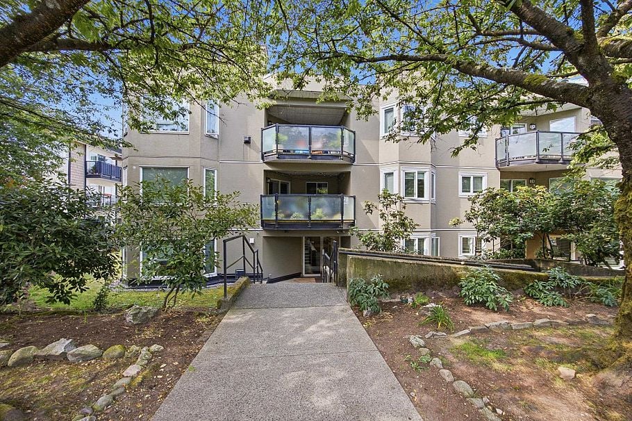 101 175 W 4th Street North Vancouver, BC - 2