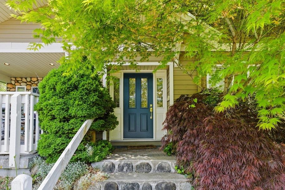 2048 St. Georges Avenue North Vancouver, BC - 3