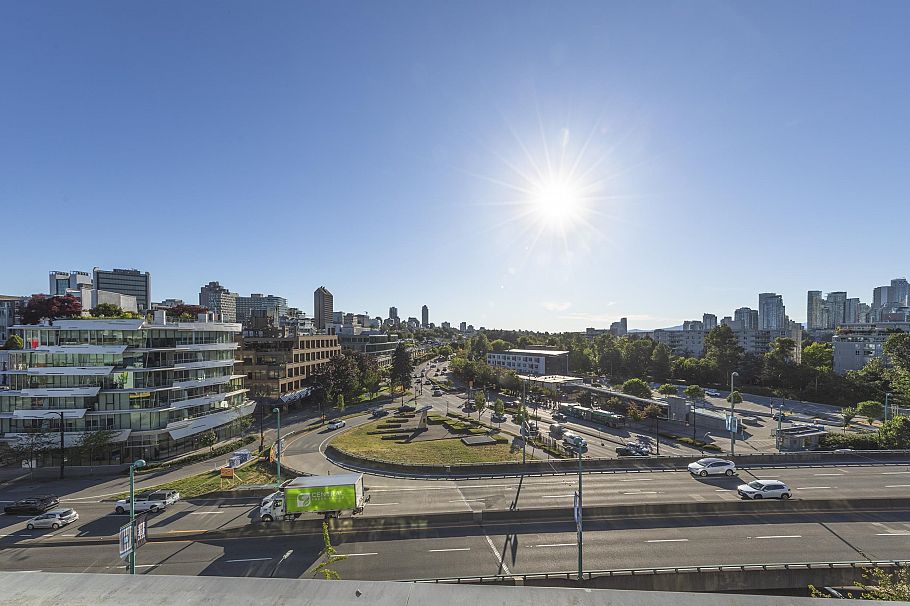604 495 W 6th Avenue Vancouver, BC - 24
