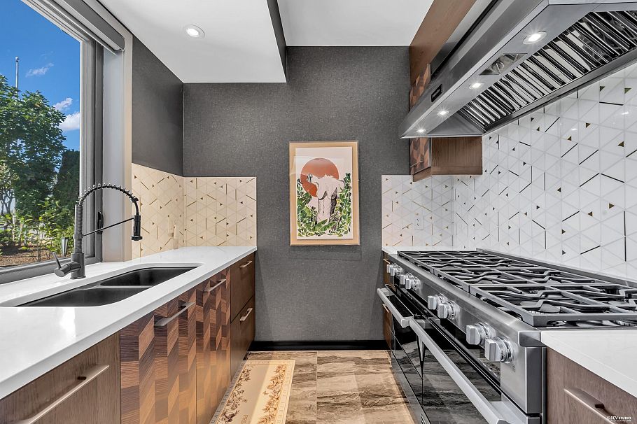 3308 Deering Island Place Vancouver, BC - 33