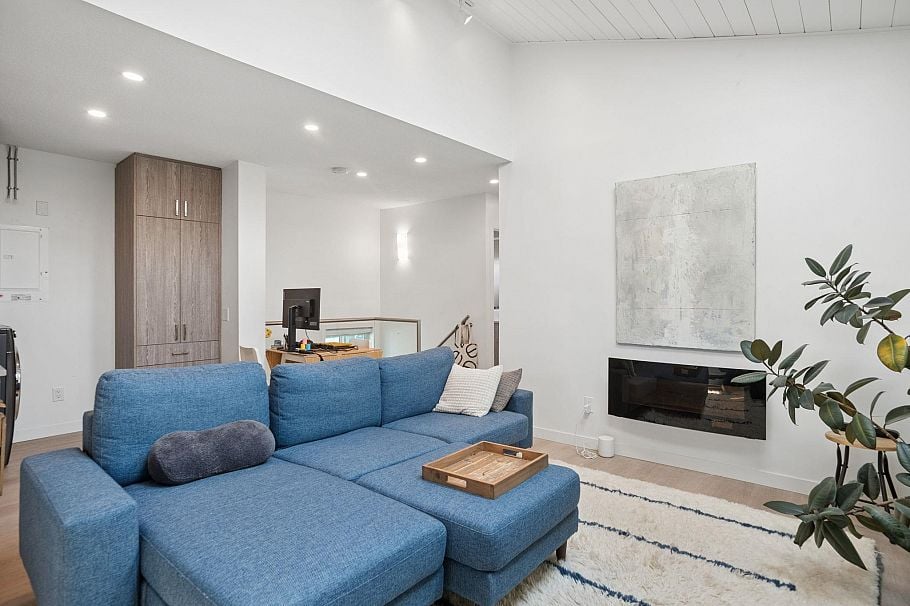 2890 W 8th Avenue Vancouver, BC - 5