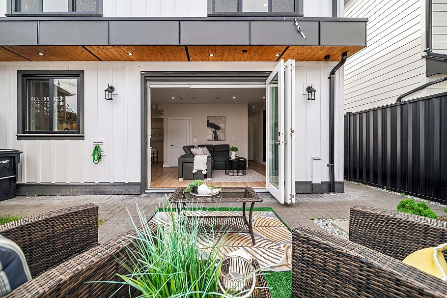 2369 Adanac Street Vancouver, BC - 29