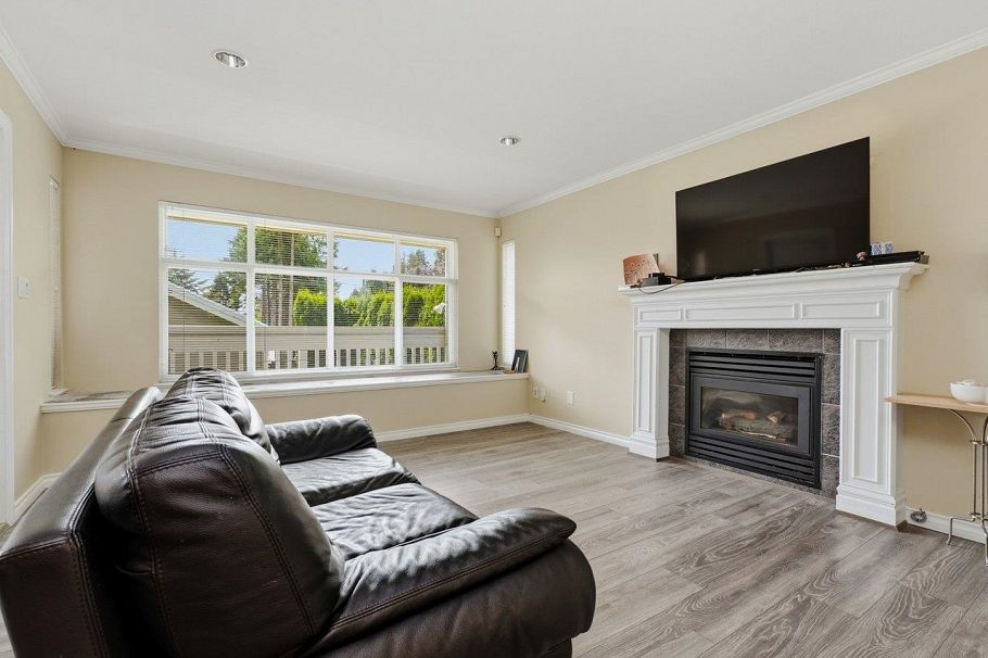 2048 St. Georges Avenue North Vancouver, BC - 6