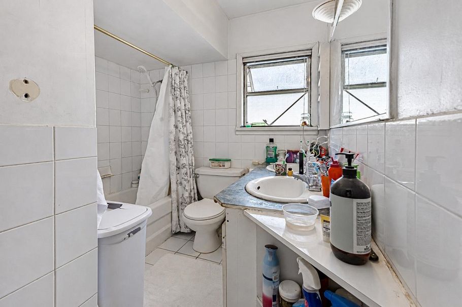 3026 Garden Drive Vancouver, BC - 22
