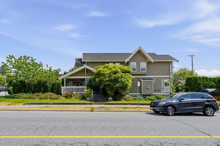 2048 St. Georges Avenue North Vancouver, BC - 1