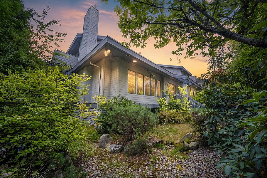 1975 W 18th Avenue Vancouver, BC - 2