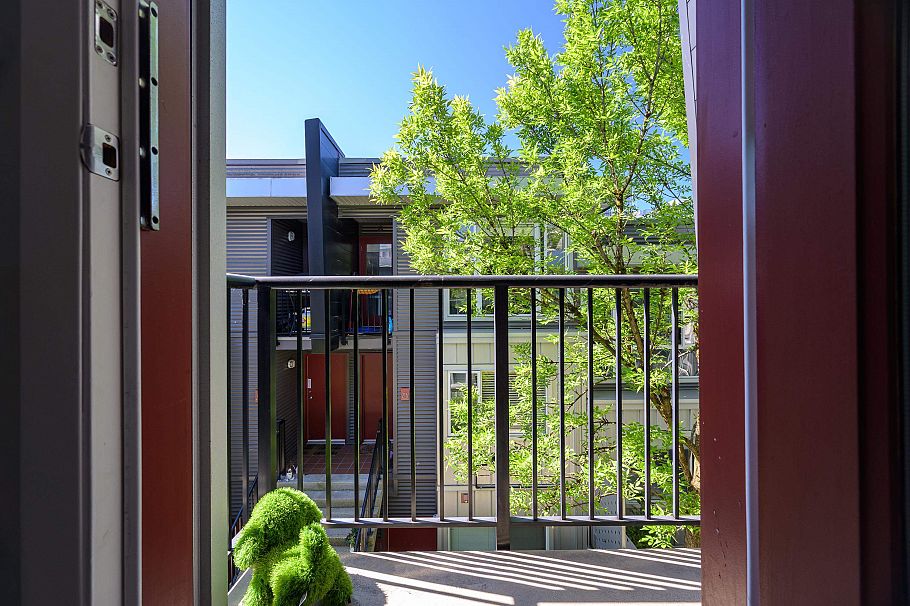 220 676 W 6th Avenue Vancouver, BC - 24