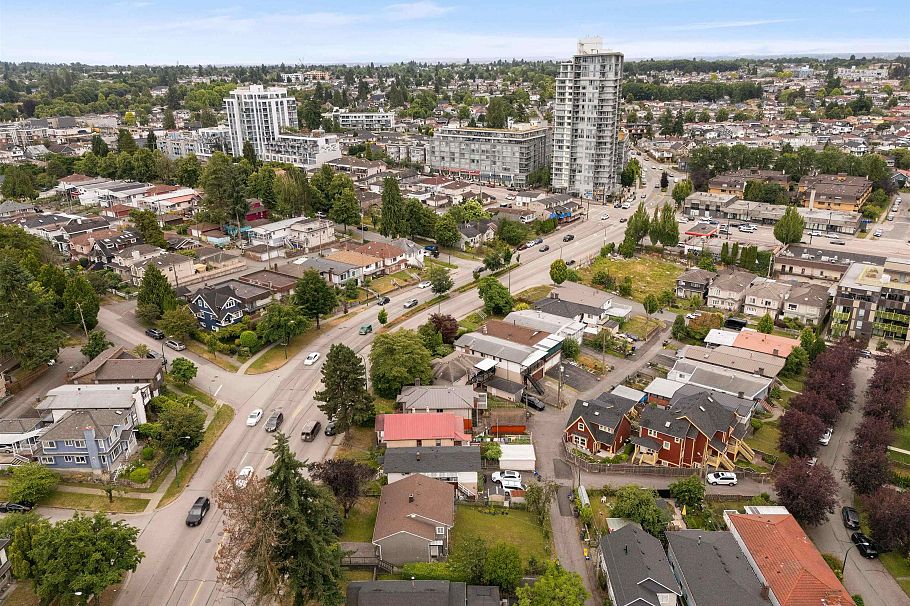 4561 Nanaimo Street Vancouver, BC - 20