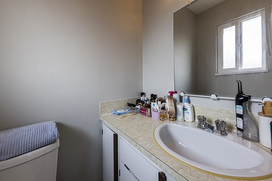 3466 Upton Road North Vancouver, BC - 9