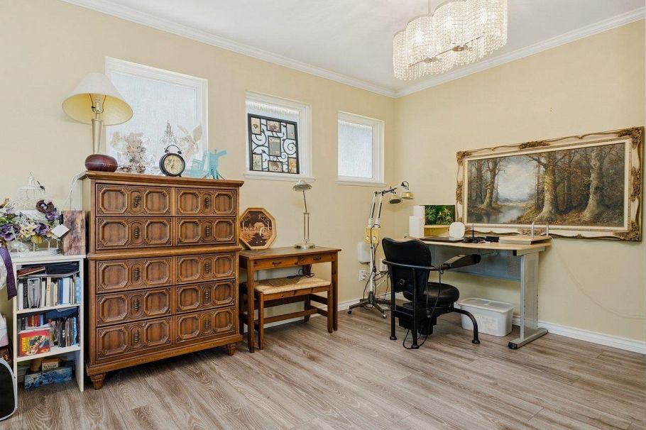2048 St. Georges Avenue North Vancouver, BC - 5