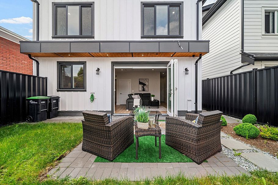 2369 Adanac Street Vancouver, BC - 28