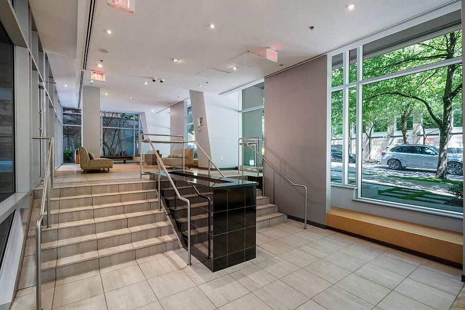 1104 1001 Richards Street Vancouver, BC - 31