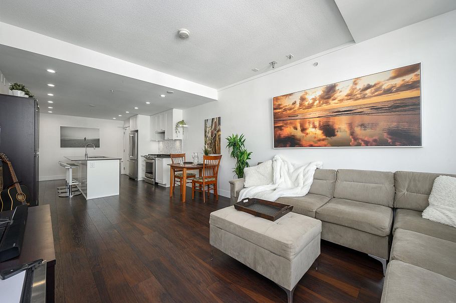 504 131 E 3rd Street North Vancouver, BC - 7