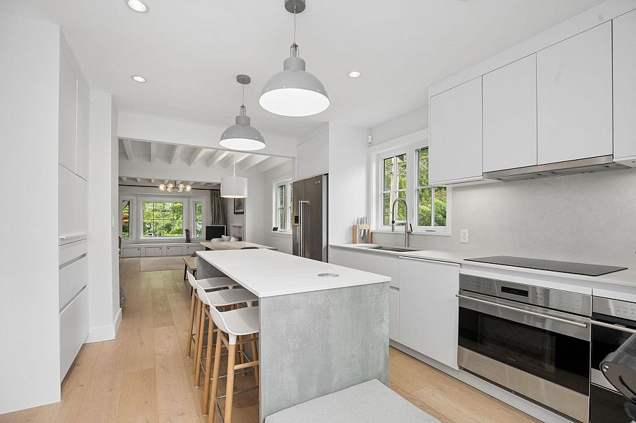 3426 W 11th Avenue Vancouver, BC - 10