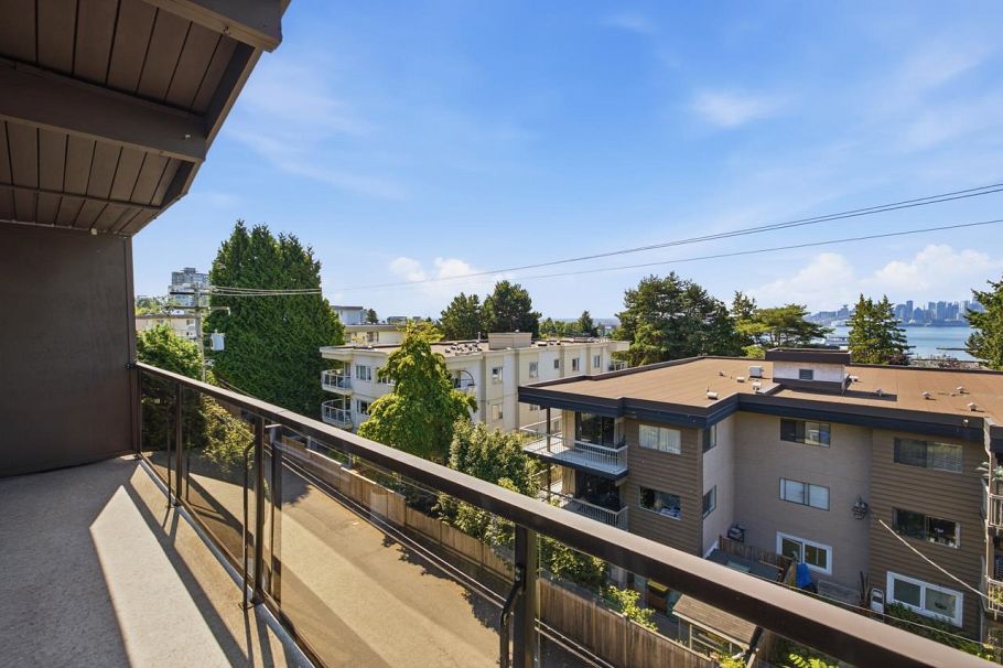 304 325 W 3rd Street North Vancouver, BC - 37