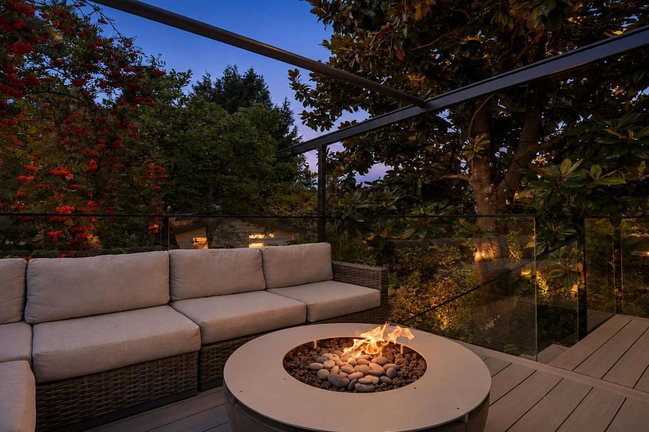 3426 W 11th Avenue Vancouver, BC - 32