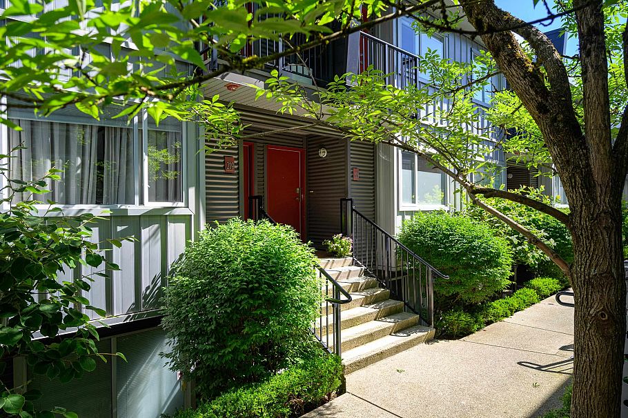 220 676 W 6th Avenue Vancouver, BC - 39
