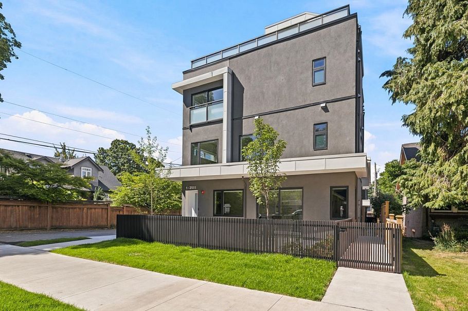 1 2511 Kitchener Street Vancouver, BC - 1