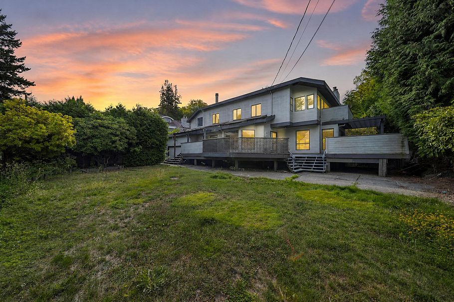 1975 W 18th Avenue Vancouver, BC - 10