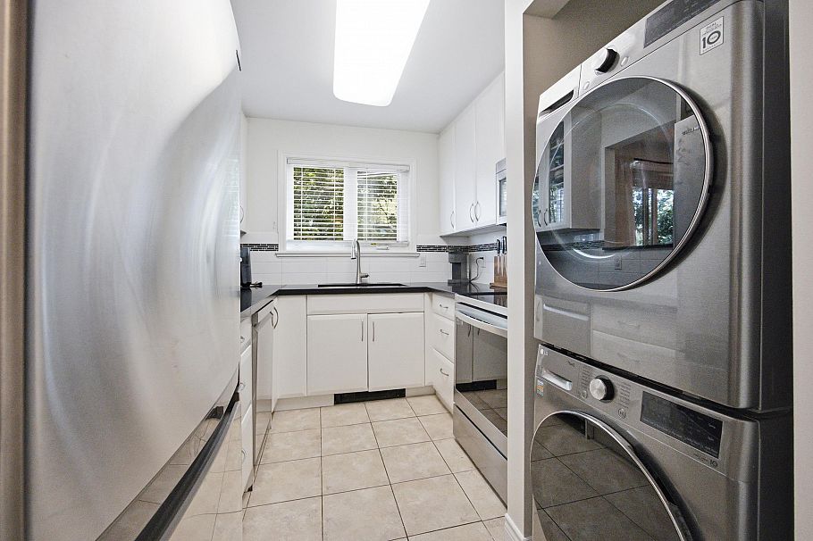 101 175 W 4th Street North Vancouver, BC - 11