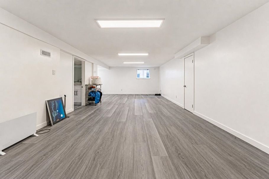 3008 Garden Drive Vancouver, BC - 27
