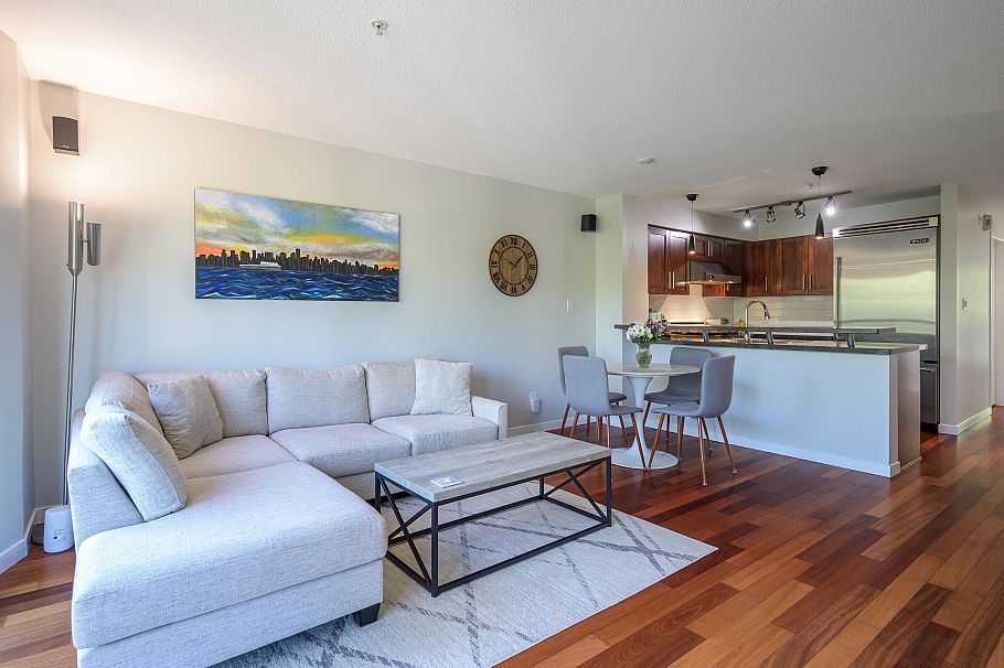 220 676 W 6th Avenue Vancouver, BC - 6