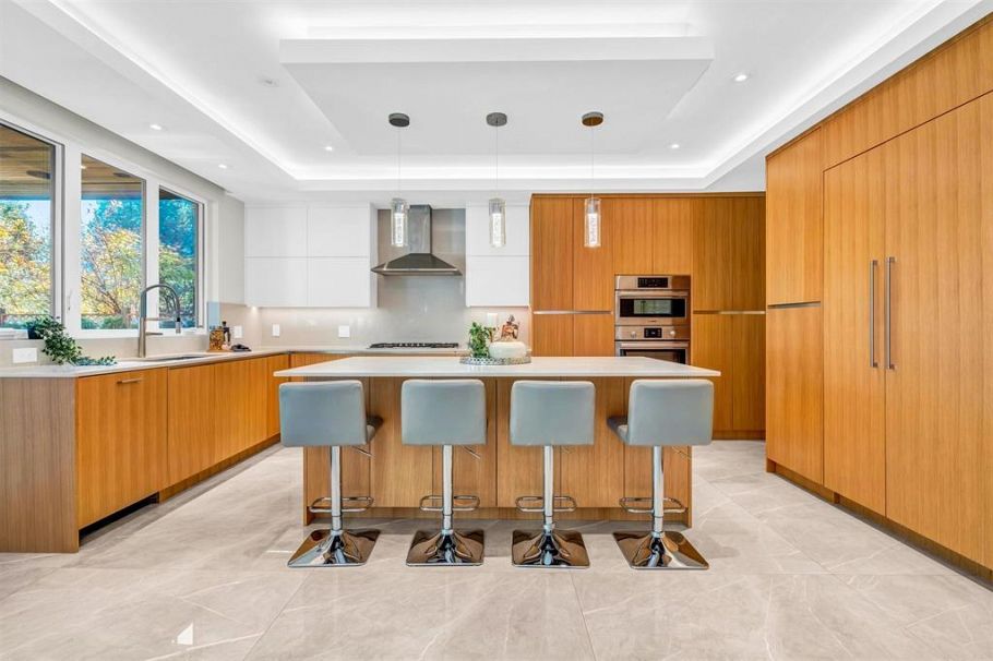 4470 CAPILANO ROAD, North Vancouver BC V7R 4J9 North Vancouver, BC - 7