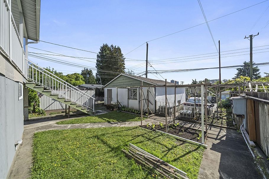 5434 Killarney Street Vancouver, BC - 7