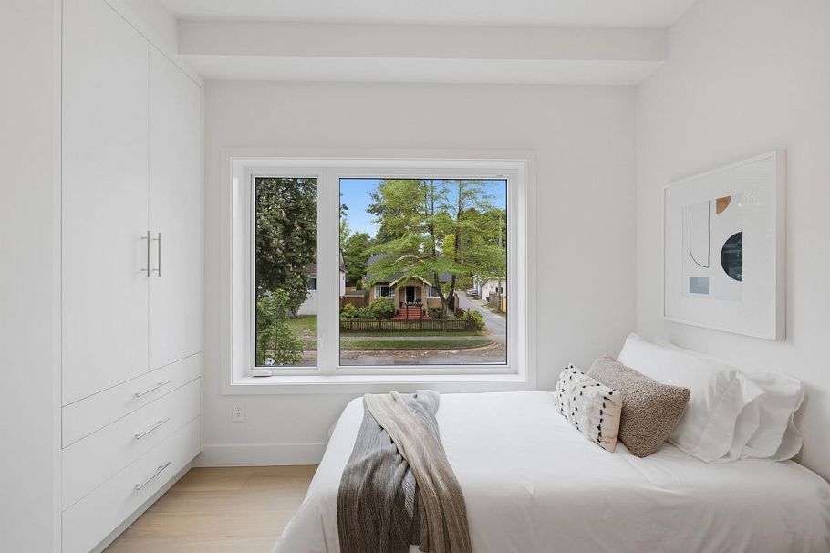 1 2511 Kitchener Street Vancouver, BC - 22