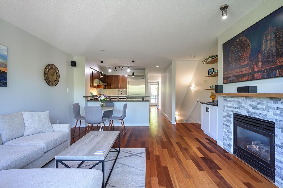 220 676 W 6th Avenue Vancouver, BC - 5