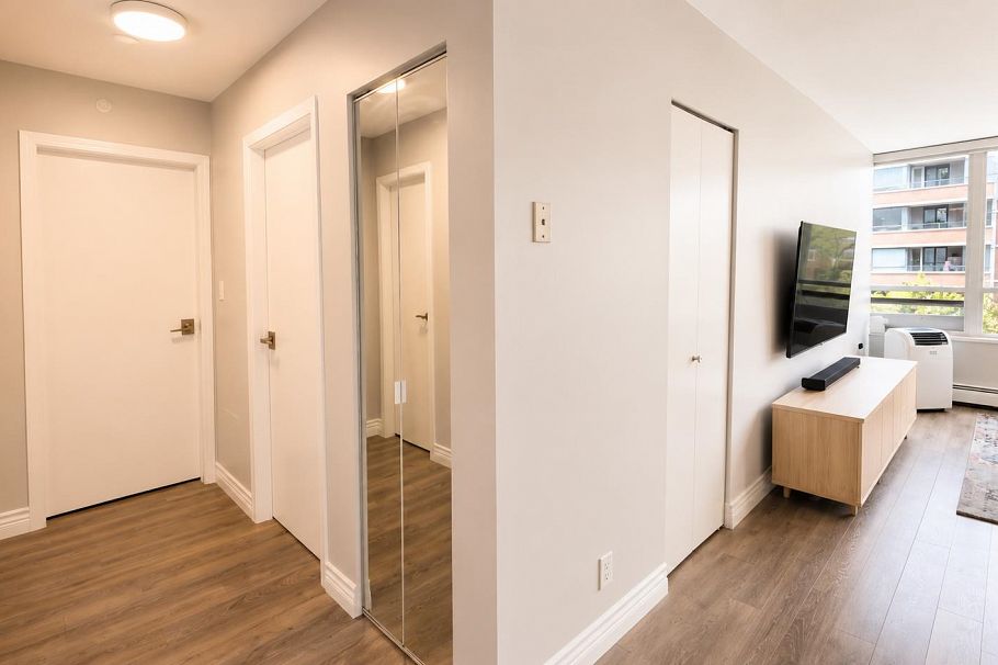 608 1228 Marinaside Crescent Street Vancouver, BC - 12