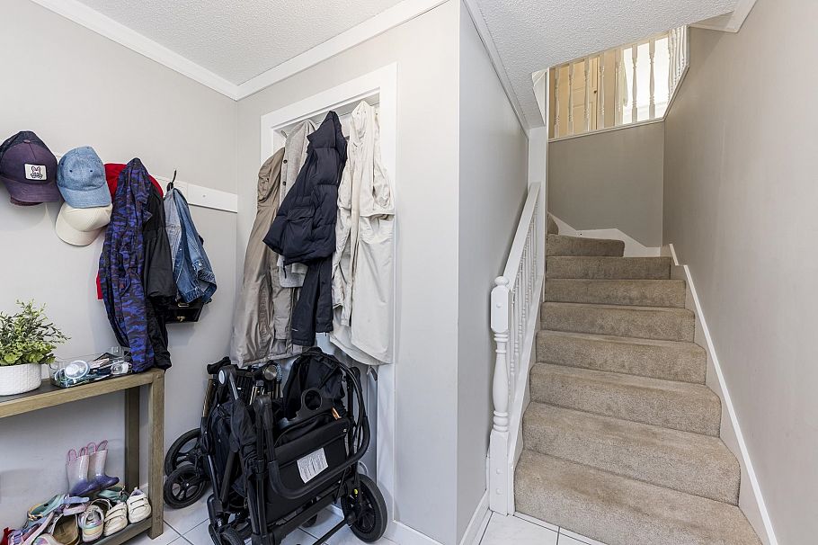 3466 Upton Road North Vancouver, BC - 10