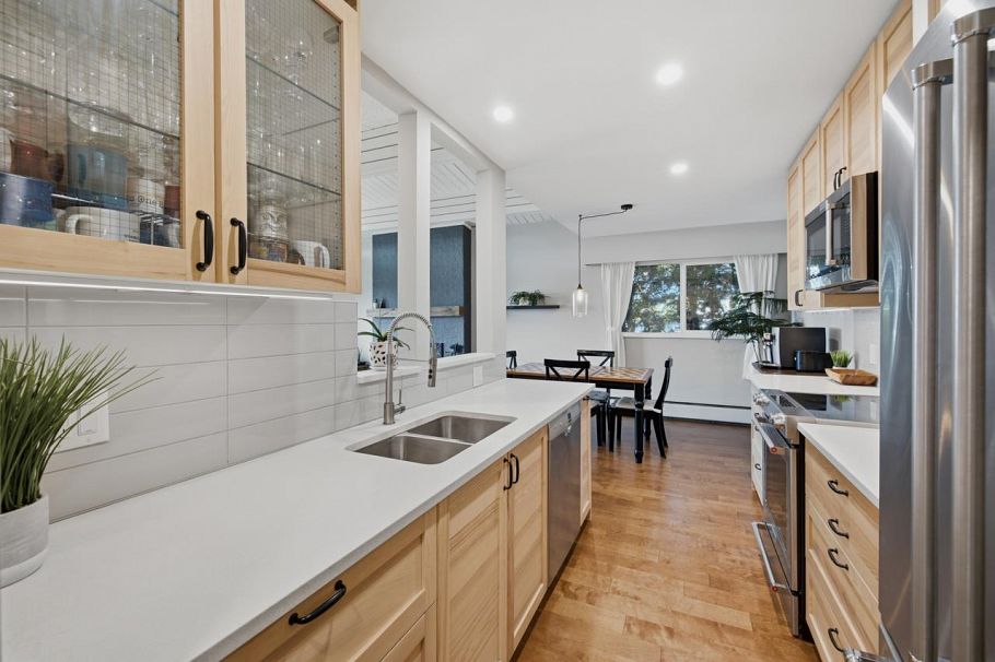 304 325 W 3rd Street North Vancouver, BC - 11