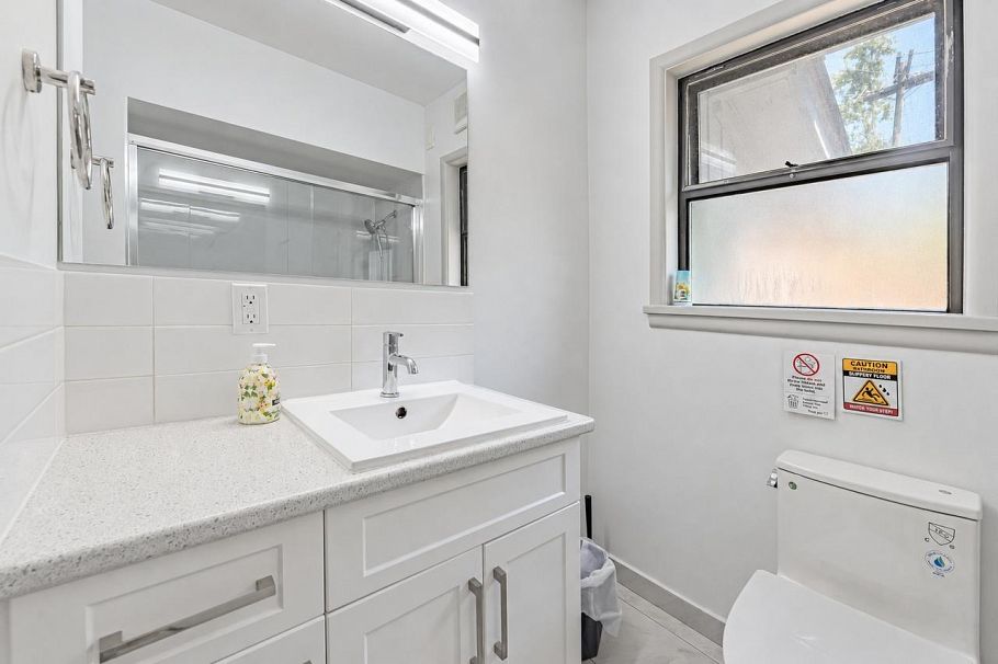 3008 Garden Drive Vancouver, BC - 14