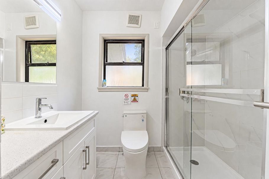 3008 Garden Drive Vancouver, BC - 11