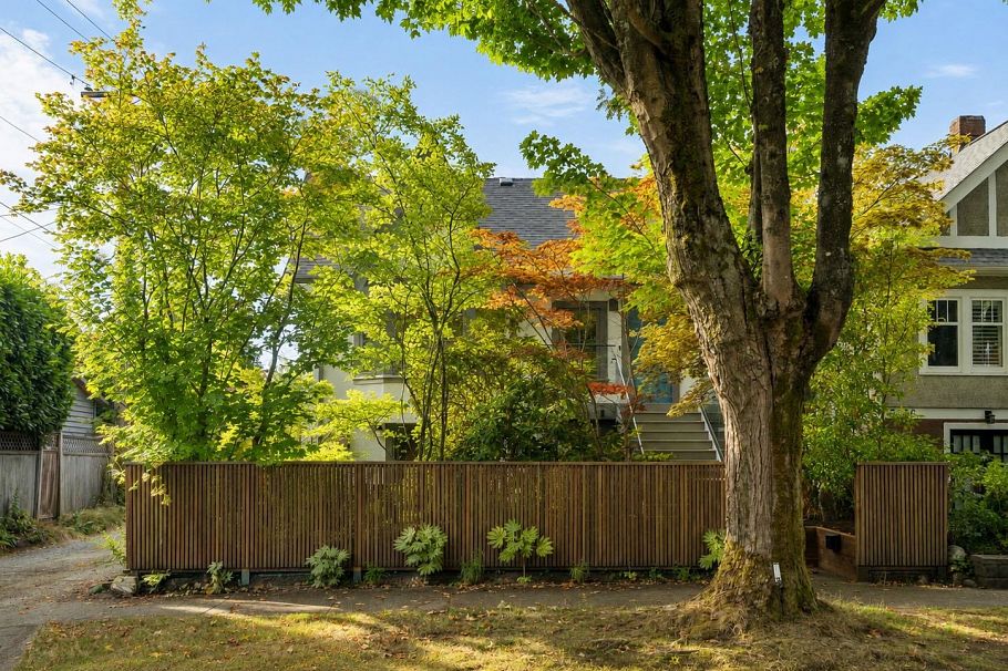 3426 W 11th Avenue Vancouver, BC - 35