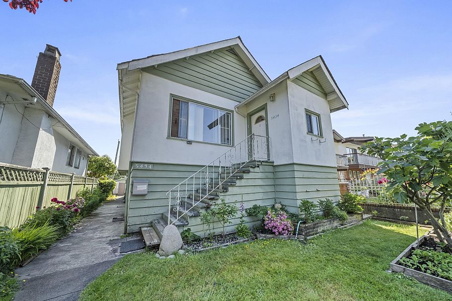 5434 Killarney Street Vancouver, BC - 3