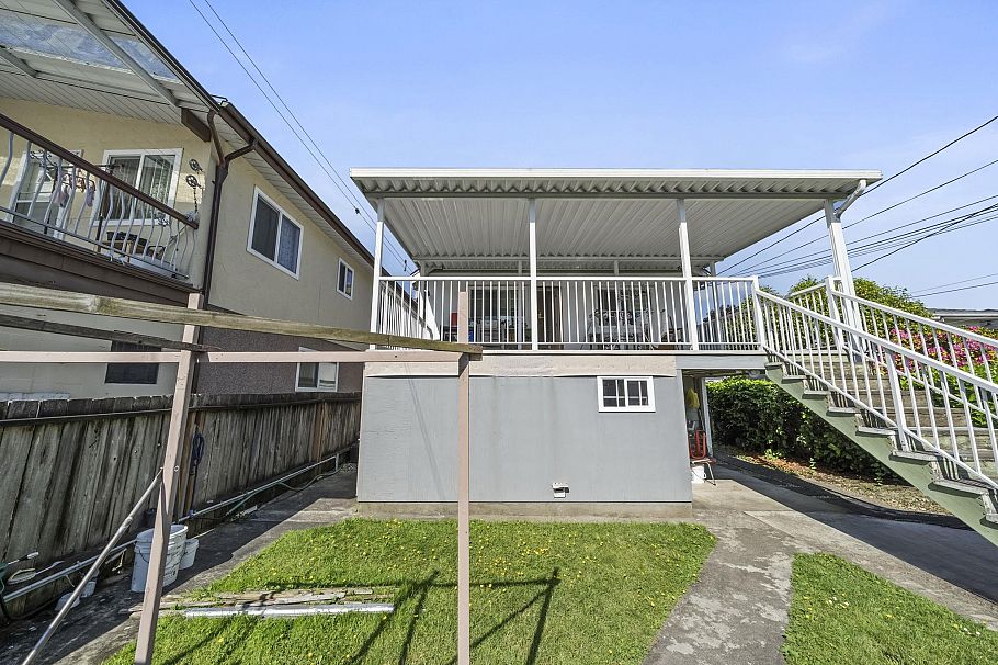 5434 Killarney Street Vancouver, BC - 6
