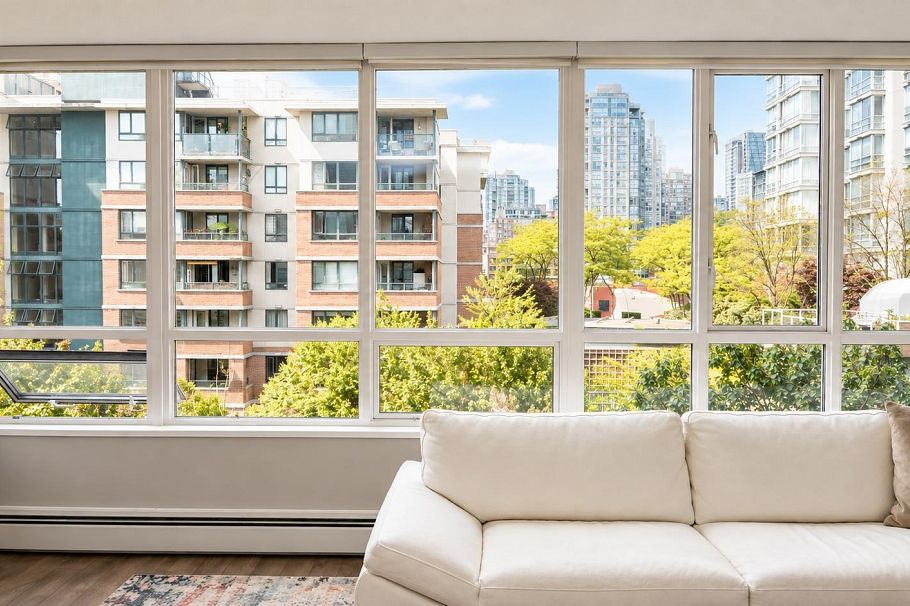 608 1228 Marinaside Crescent Street Vancouver, BC - 17