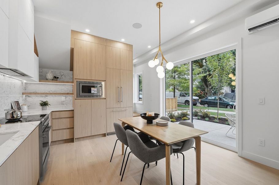 1 2511 Kitchener Street Vancouver, BC - 10