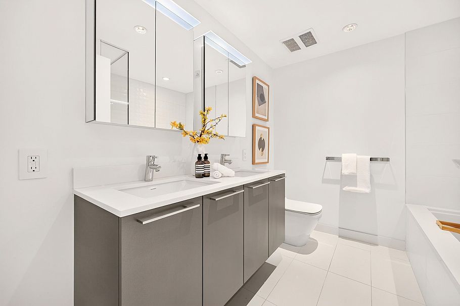 1105 4638 Gladstone Street Vancouver, BC - 21