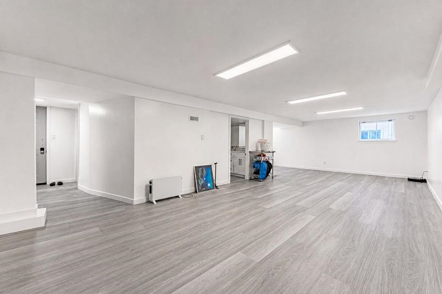 3008 Garden Drive Vancouver, BC - 28