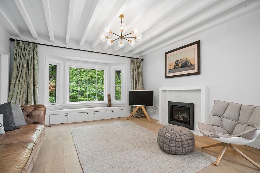 3426 W 11th Avenue Vancouver, BC - 3