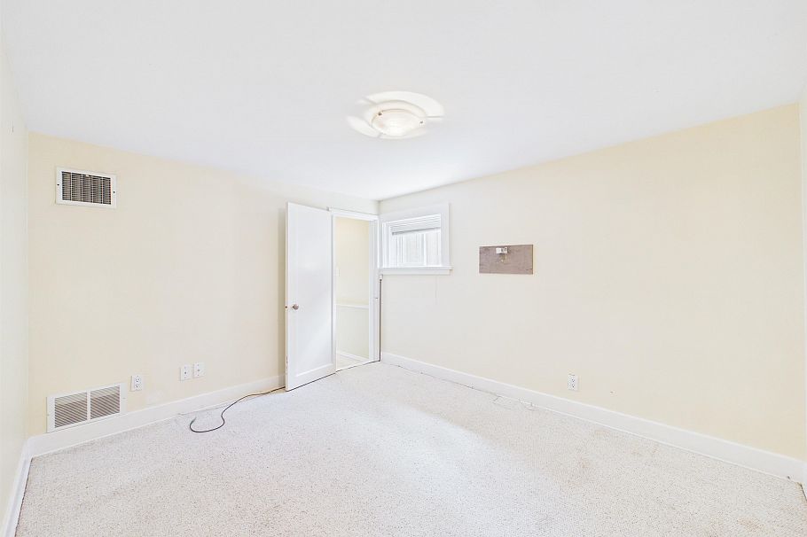 3035 W 5th Avenue Vancouver, BC - 17
