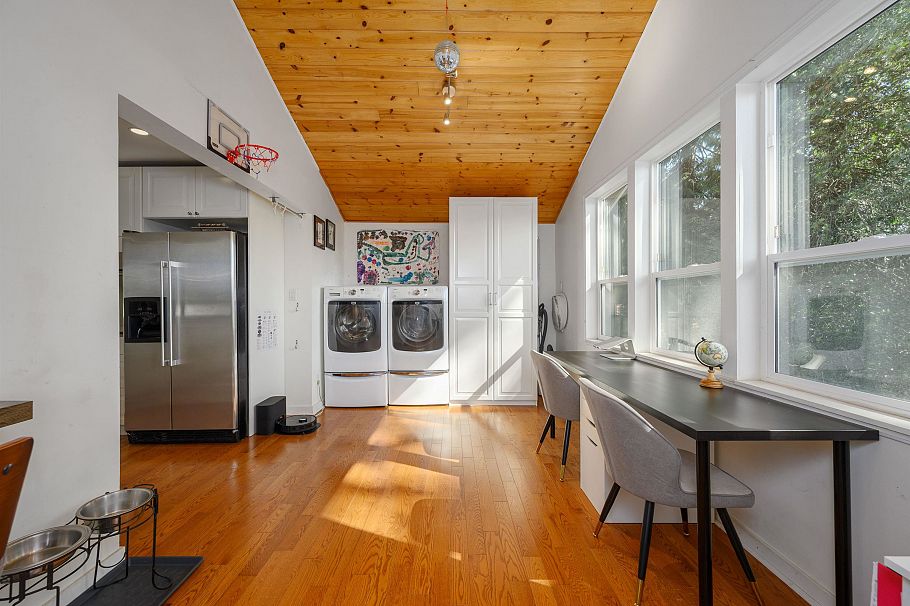 3342 Fromme Road North Vancouver, BC - 10
