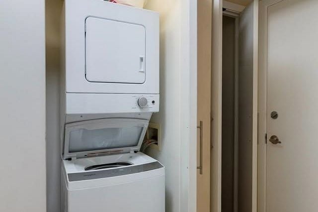 401 1225 Richards Street Vancouver, BC - 4