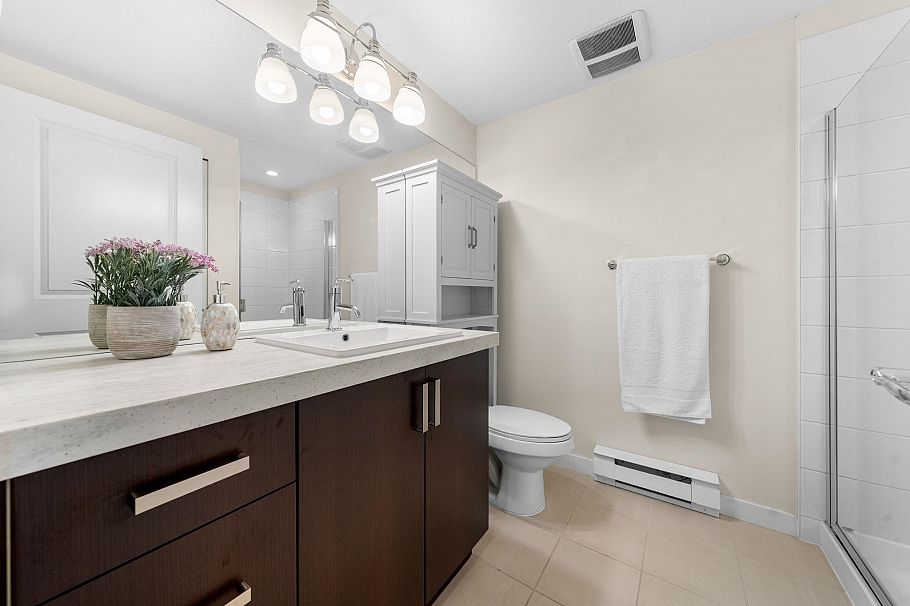 766 Orwell Street North Vancouver, BC - 30