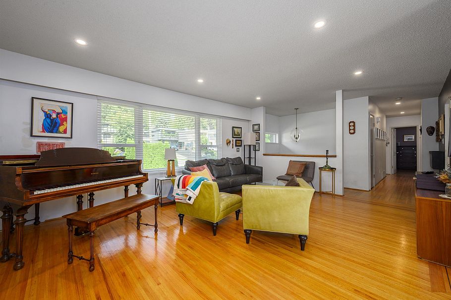 3342 Fromme Road North Vancouver, BC - 13