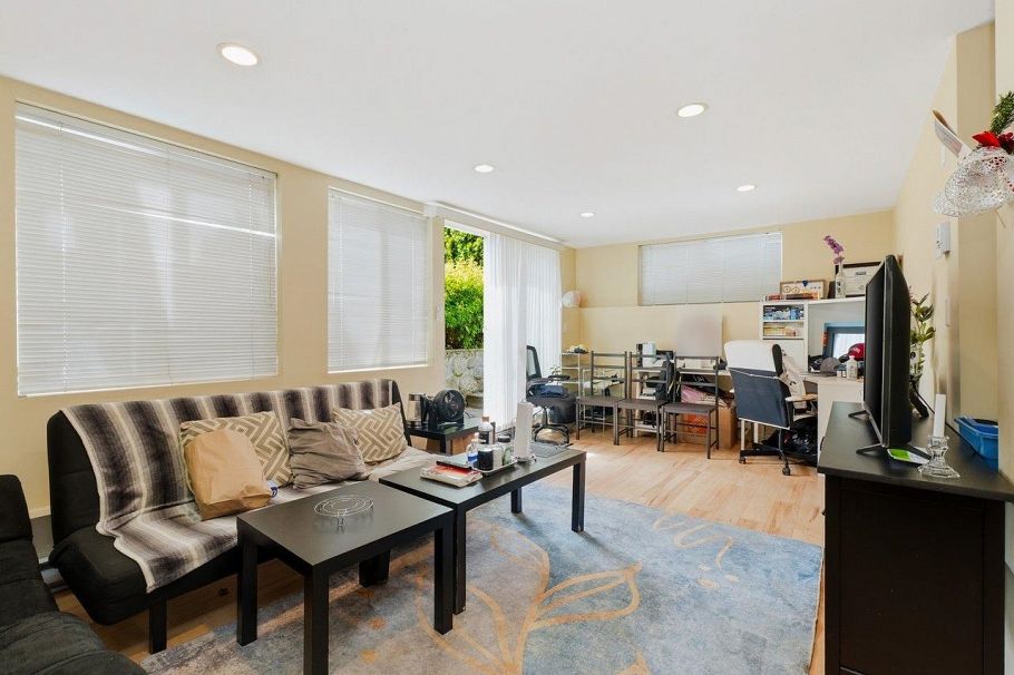 2048 St. Georges Avenue North Vancouver, BC - 19